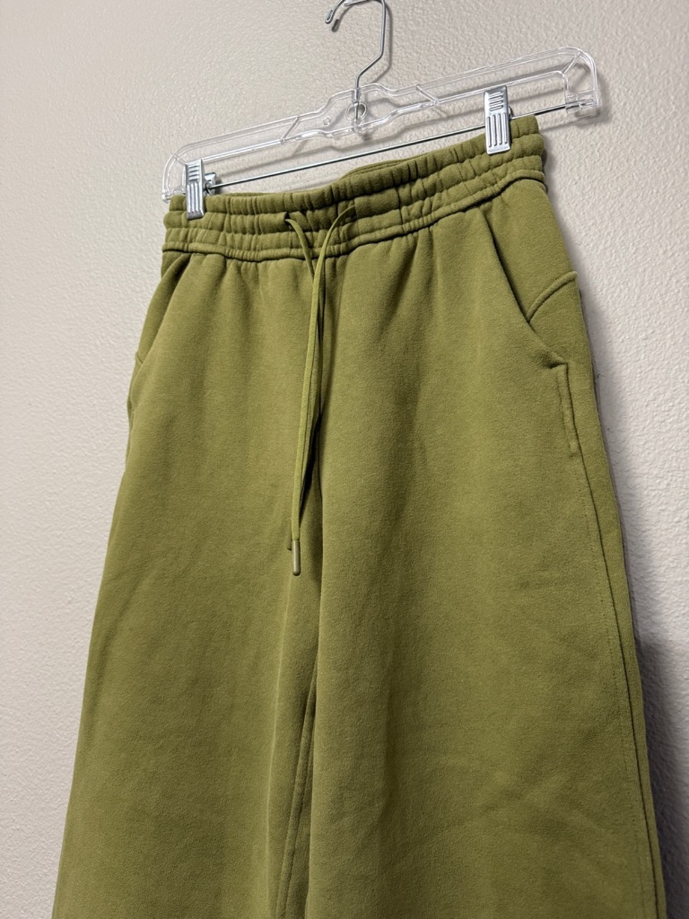 Lululemon Loungeful High-Rise Wide Leg Crop - Picture 5 of 16